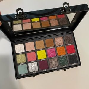 Jeffree Star Conspiracy Palette